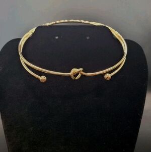 Avon Gold Knot Necklace